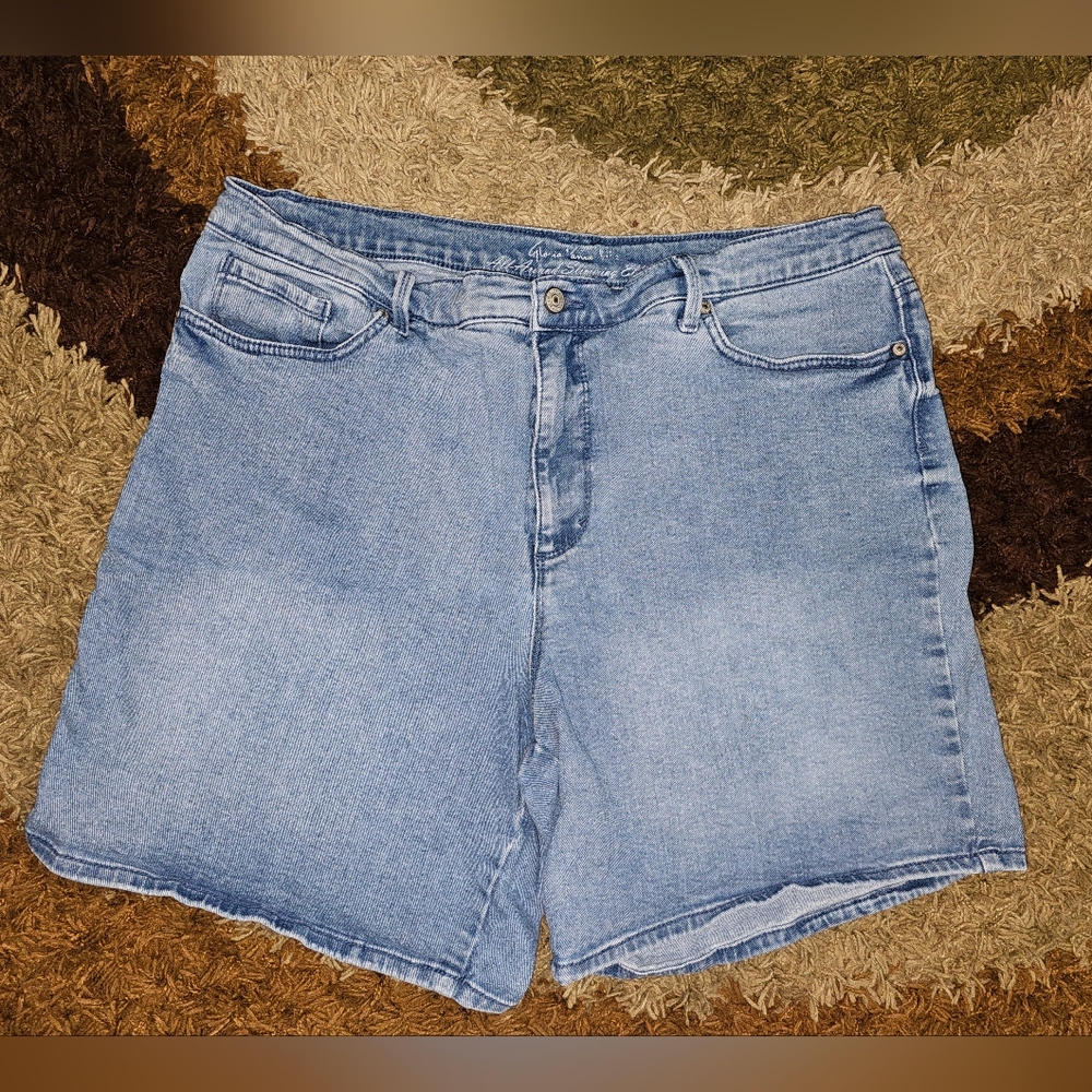 Women's Sz 16 Jean Short